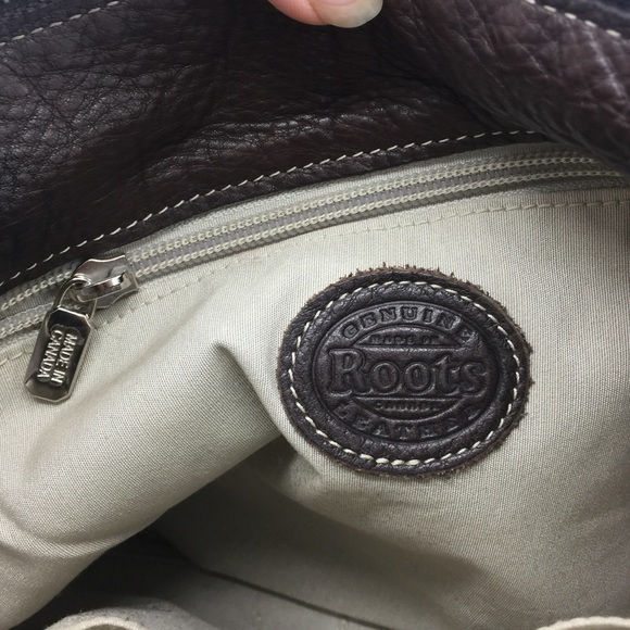 Roots Side Saddle Brown Leather Crossbody Bag - Picture 8 of 16